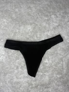 Victoria’s Secret Low Rise Thong Black Cotton Logo Waist Medium 2004